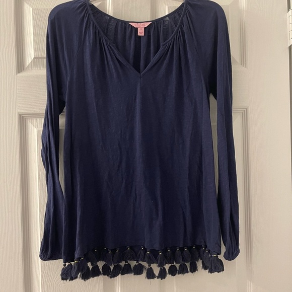 Navy Blue Lilly Pulitzer Tassel Shirt! - Picture 2 of 4